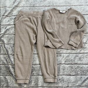 H&M Kids Tan Sweatpants & Joggers Set